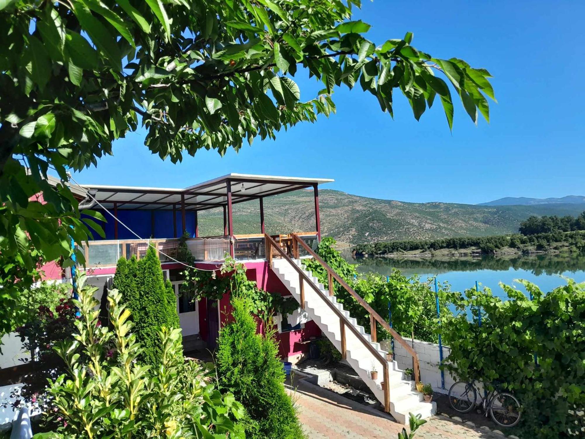 Superpanorama Guesthouse Kukes Exterior foto