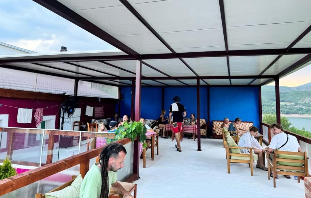 Superpanorama Guesthouse Kukes Exterior foto